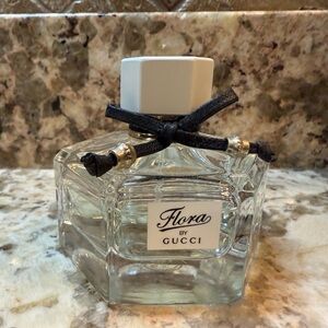 PERFUME GUCCI FLORA. 1.6 ounce